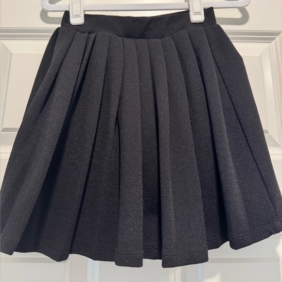 GIRLS size 7 black skirt - Picture 1 of 3